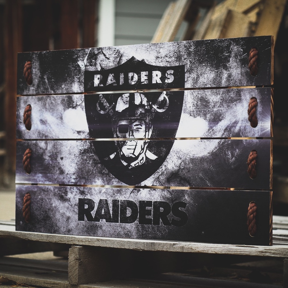 Las Vegas Raiders NFL Sign